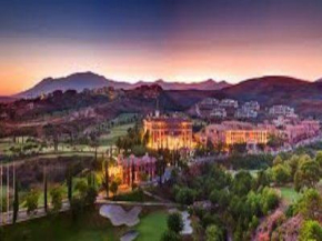 Los Flamingos Luxurious-Royal Flamingos, Estepona